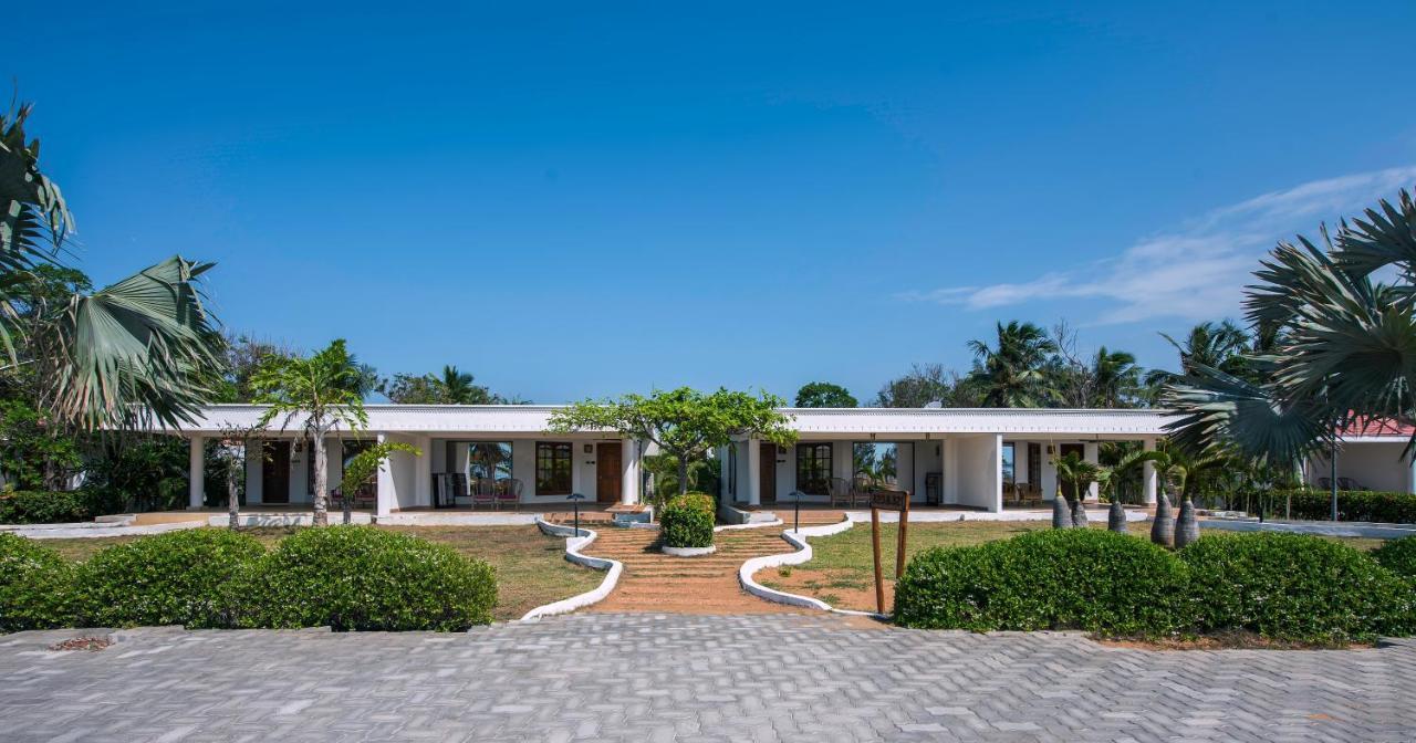 Chariot Beach Resort Mahabalipuram Exterior foto