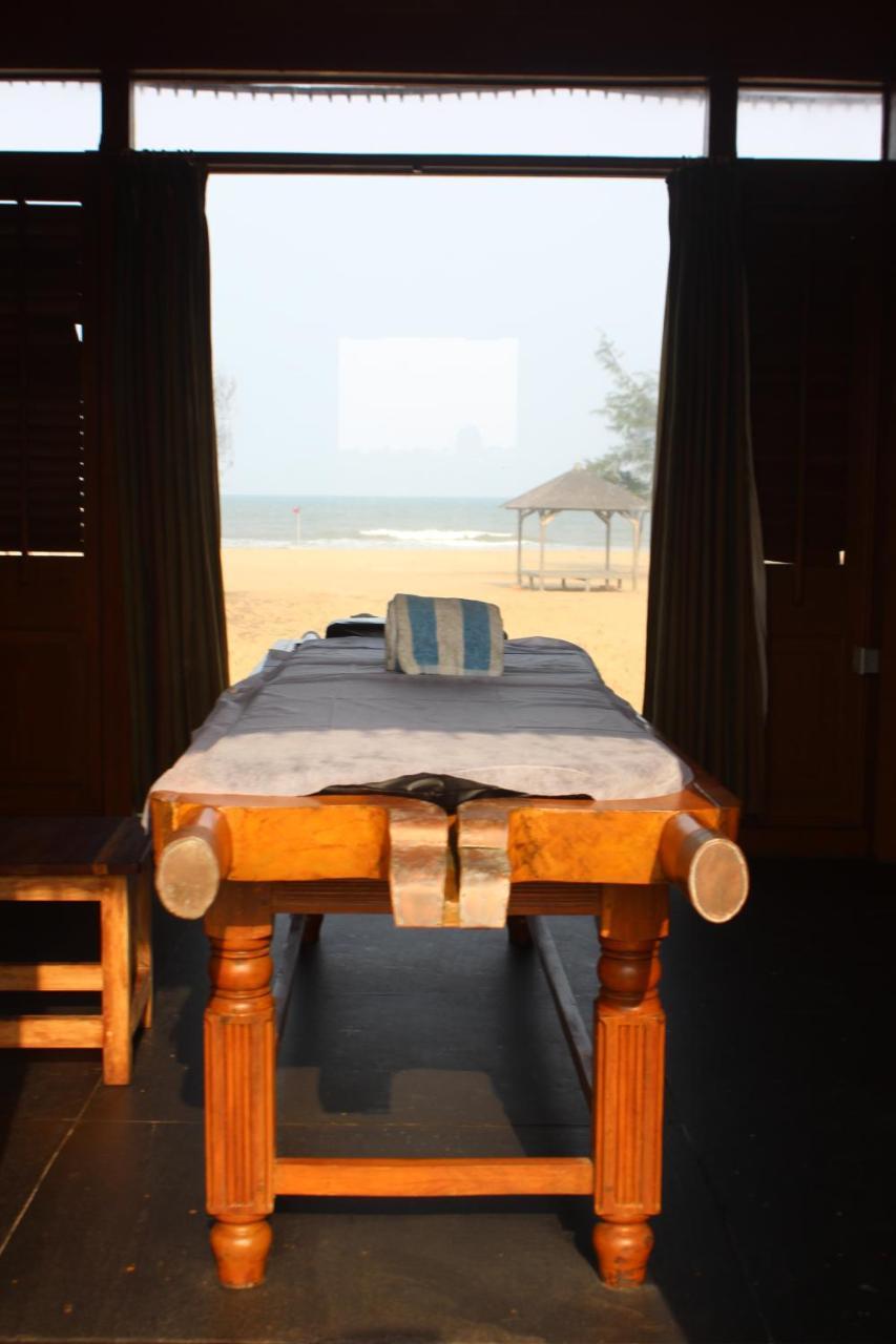 Chariot Beach Resort Mahabalipuram Exterior foto